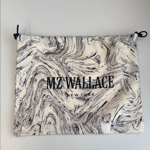 MZ Wallace Green Quilted Crossbody Bag - Picture 4 of 8